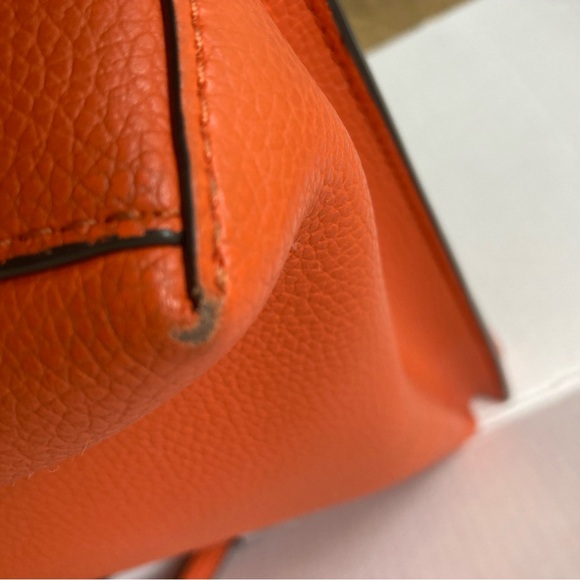 Tory Burch perry triple compartment tote color: canyon orange/ green - Picture 8 of 16